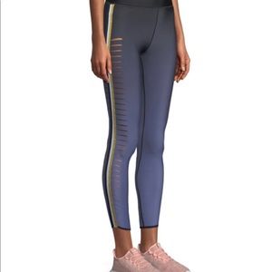 Ultracor
Slash Ombre Performance Leggings